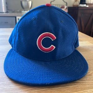 Chicago Cubs Fitted Hat - Size 7